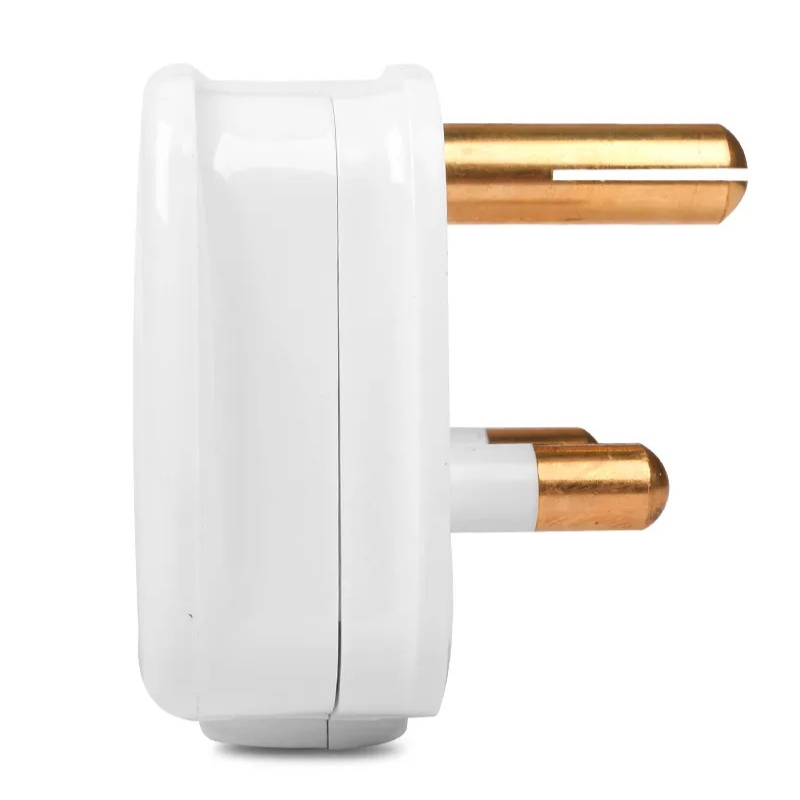 obc3wmog Clipsal Allied Series 3 Pin Round Plug 15A - Image 1